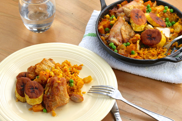 Arroz con pollo and plantains